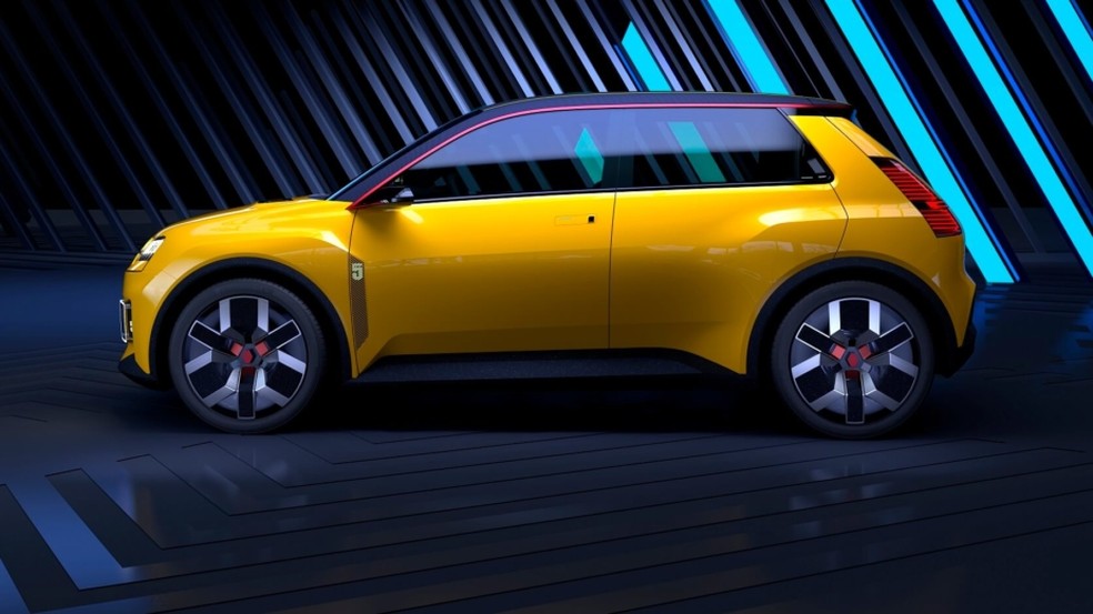 Renault 5 deve chegar às lojas em 2024 como remake de um carro clássico — Foto: Divulgação