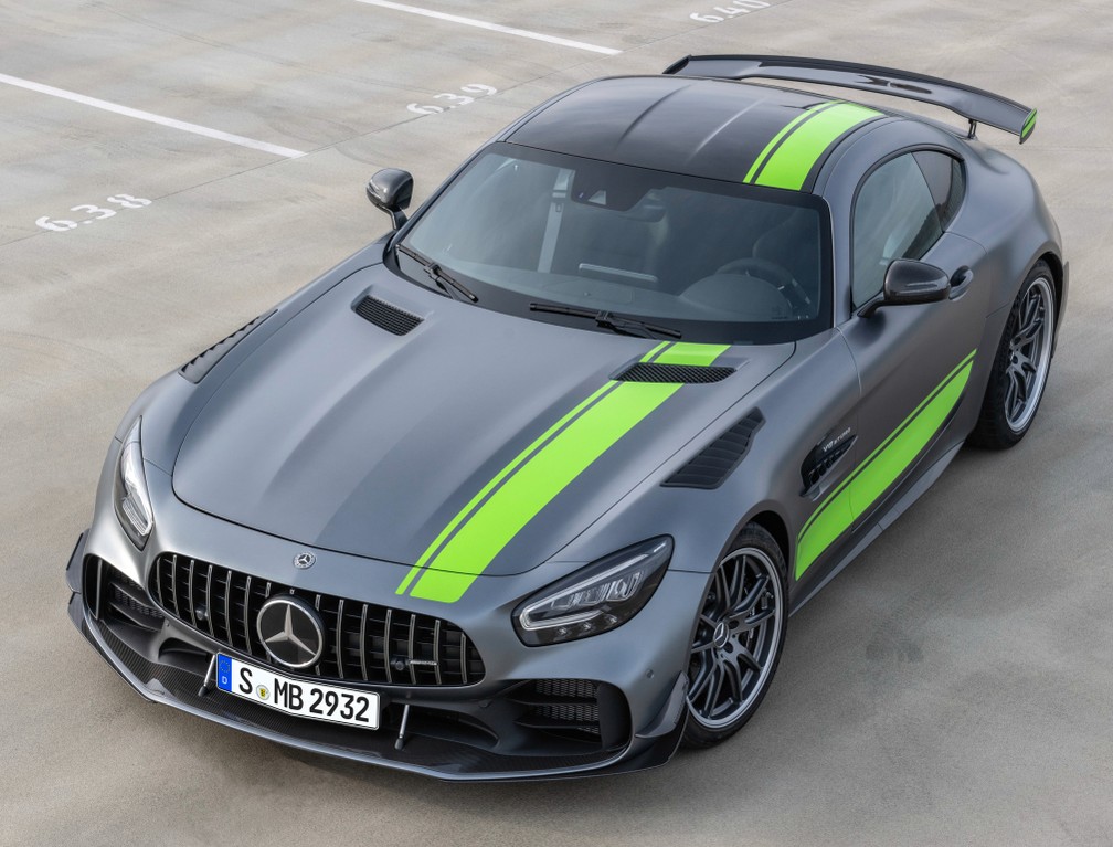 Mercedes-AMG GT R Pro toma o recorde de Nürburgring do GT R "comum" — Foto: Divulgação/Mercedes-Benz