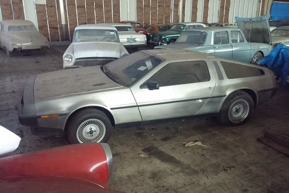 Coleção com mais de 700 carros vintage é leiloada nos EUA