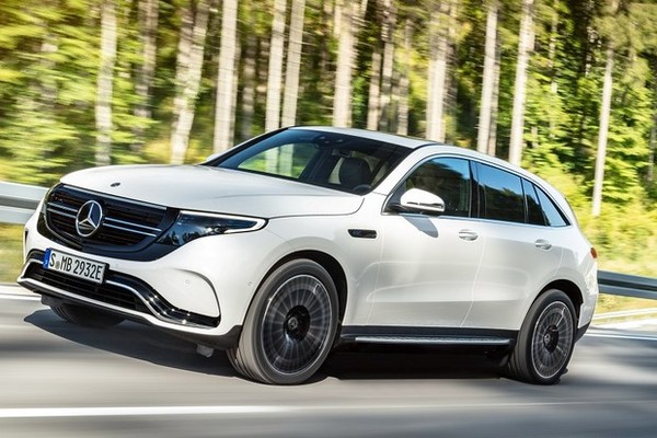 Teste Mercedes Benz EQC r pido quanto um AMG confort vel