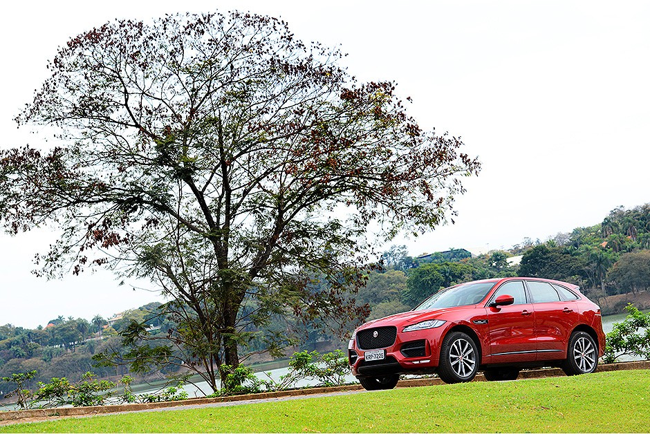 Jaguar F-Pace
