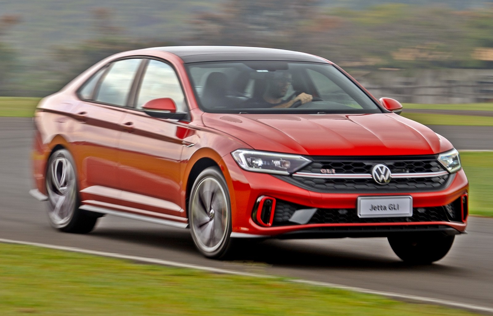 Os 10 sedãs que mais gastam combustível no Brasil em 2023