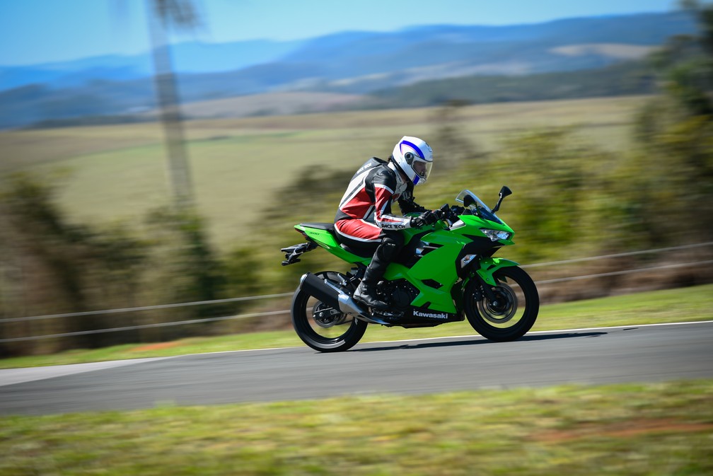 Kawasaki Ninja 400: primeiras impressões