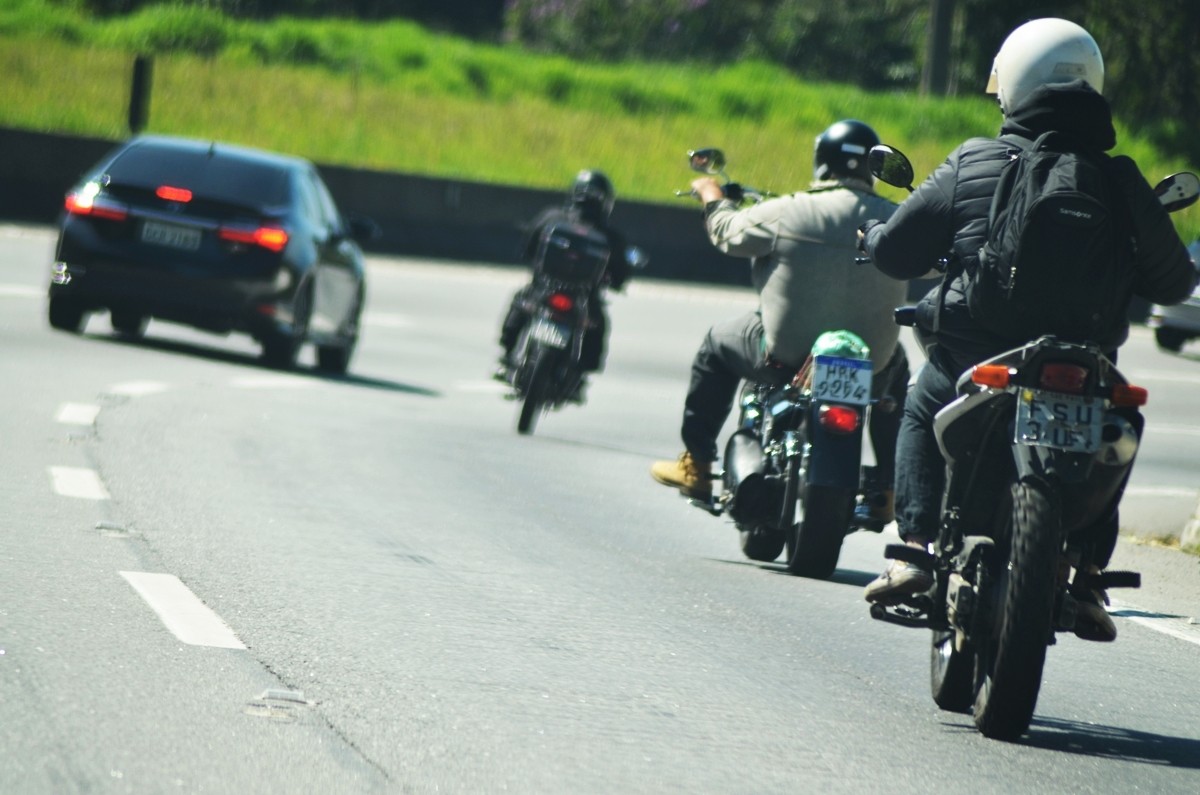 Governo cria o Dia do Motociclista enquanto mortes por acidentes aumentam