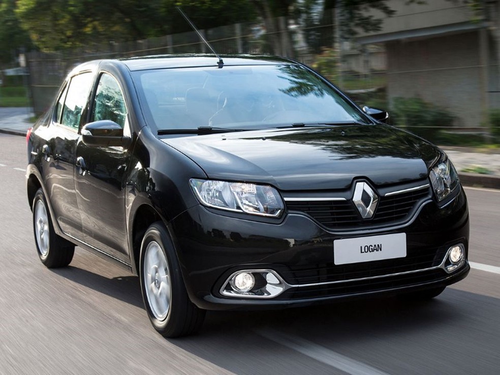 Renault Logan é a melhor opção para quem precisa de espaço — Foto: Divulgação