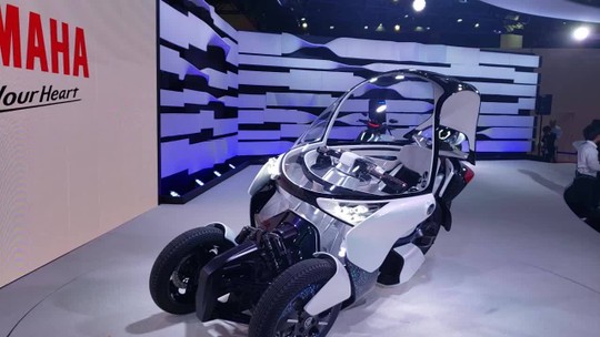 Yamaha revela o MW-Vision, novo scooter com 3 rodas e que tem capota