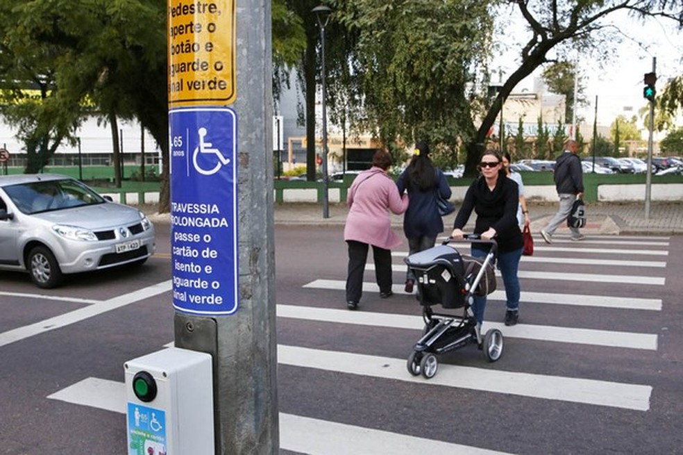 Tempo de semáforo para travessia de pedestre deve aumentar em 20% em São Paulo (Foto: Cesar Brustolin/SMCS) — Foto: Auto Esporte