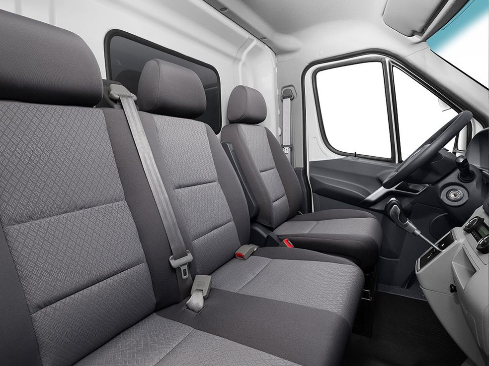 JAC iEV750V tem 235 km de autonomia — Foto: Divulgação