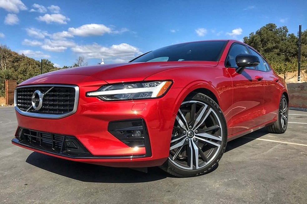 Volvo S60 está pré-venda a partir de R$ 195.950 (Foto: Diogo de Oliveira/Auto News Brasil) — Foto: Auto Esporte