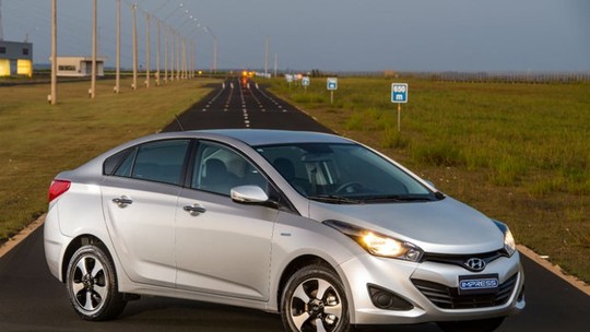 Hyundai lança HB20S Impress por 
R$ 53.665
