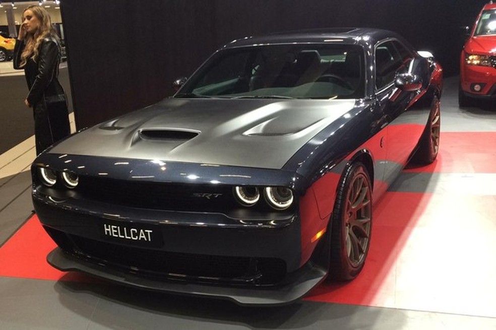Hellcat também veio novamente somente para exposição (Foto: Mariana Rudzinski/Auto News Brasil) — Foto: Auto Esporte