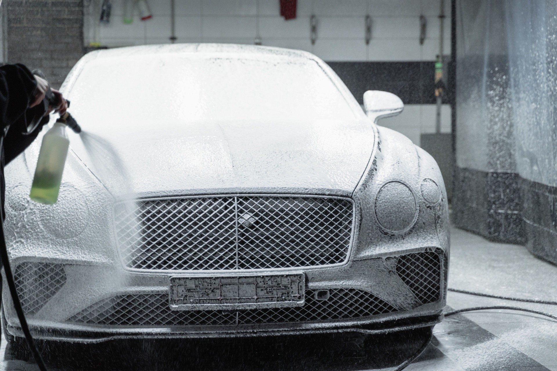 Shampoo para carro: 6 opções que garantem limpeza completa e segura
