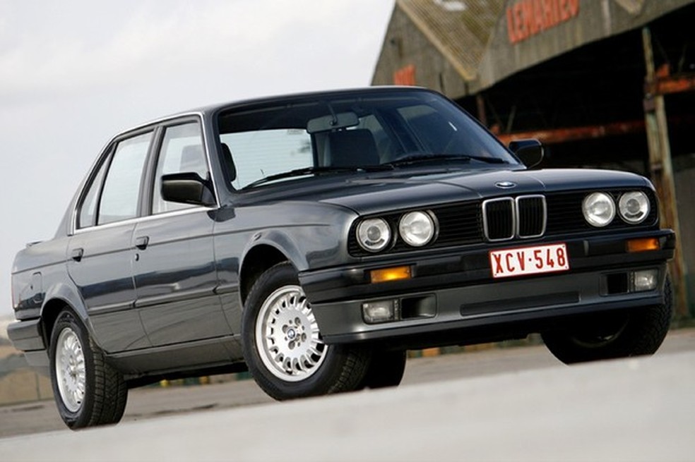 Qual carro lançado no ano que você nasceu estaria na sua garagem?