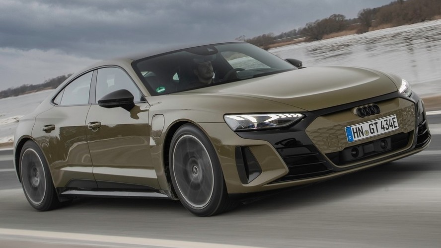 Audi RS e-tron GT 2022 Dianteira Movimento