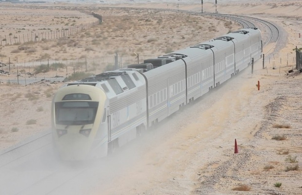 Com novo Bentley, Steven Kane vence trem em prova no deserto (Foto: Divulgação) — Foto: Auto Esporte