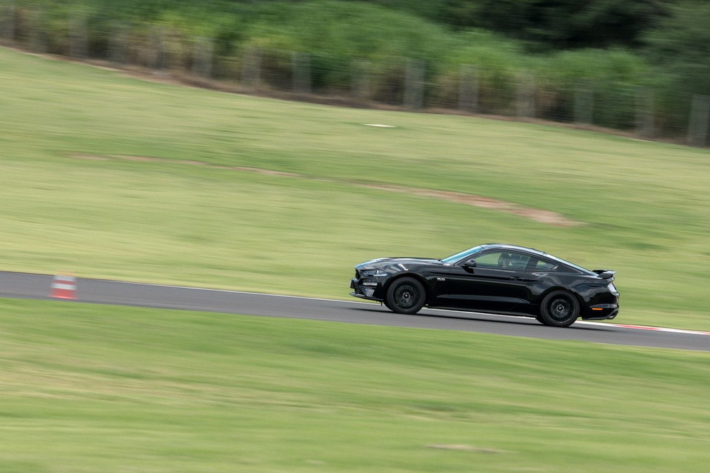 Ford Mustang 2018 — Foto: Marcelo Brandt/G1