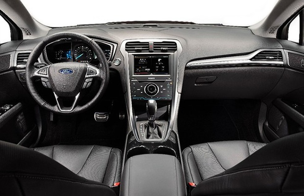 Ford Fusion 2015 (Foto: Divulgação) — Foto: Auto Esporte