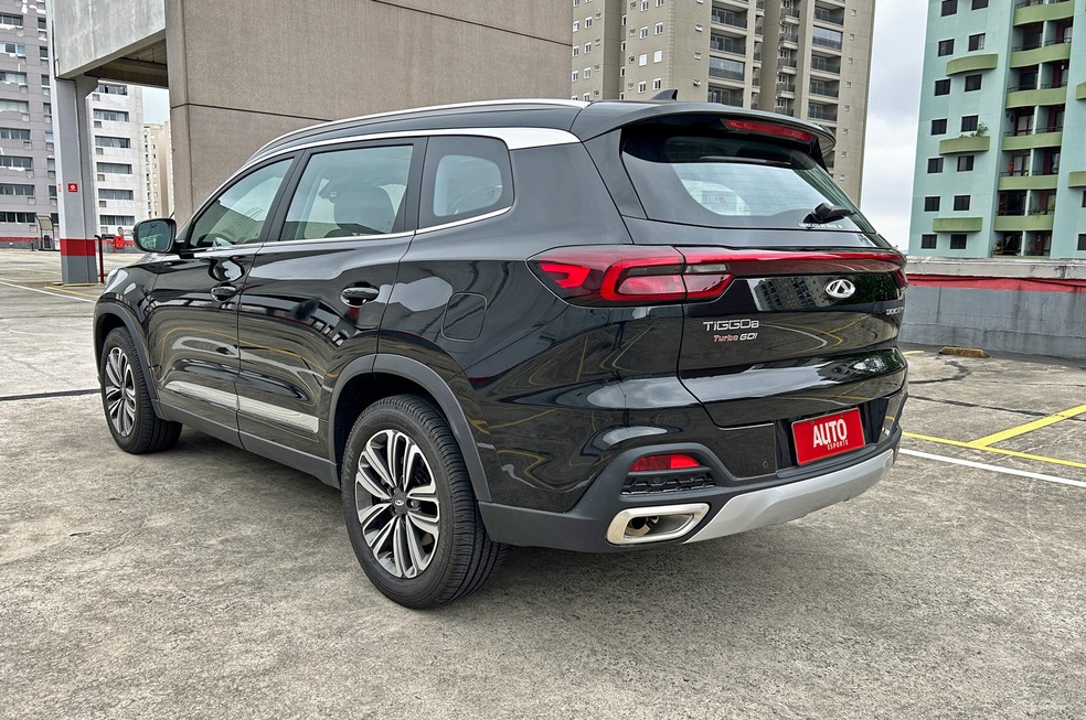 Traseira do Tiggo 8 também é semelhante à do Tiggo 7 Pro — Foto: André Paixão/Auto News Brasil
