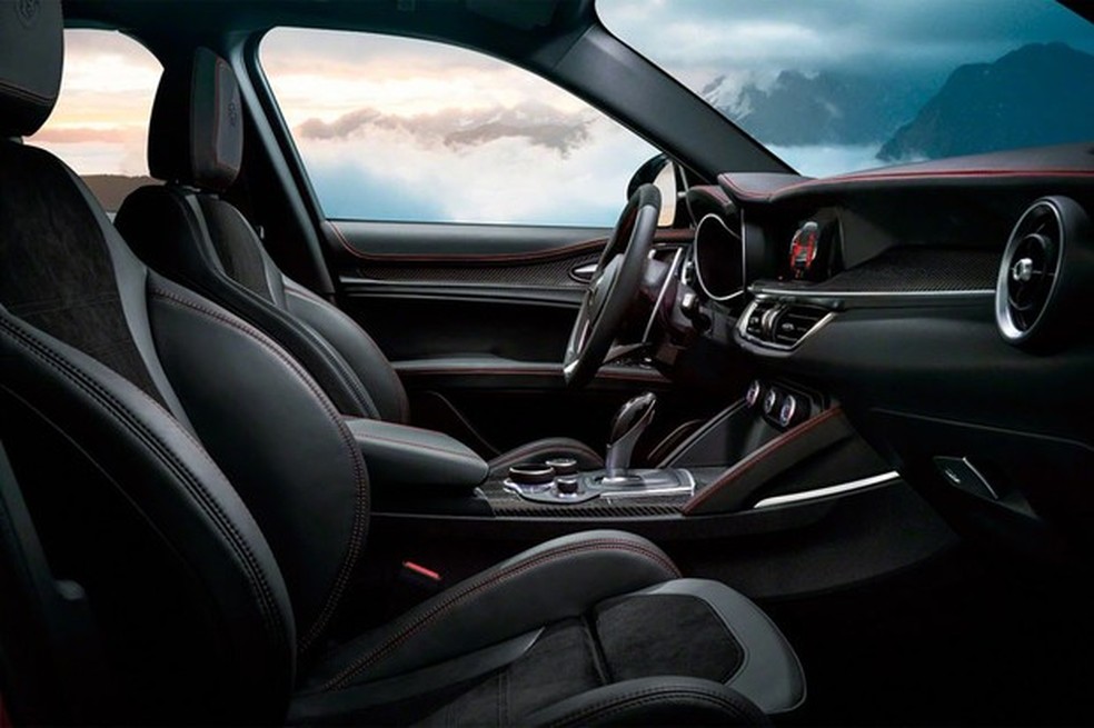 Alfa Romeo Stelvio (Foto: Divulgação) — Foto: Auto Esporte