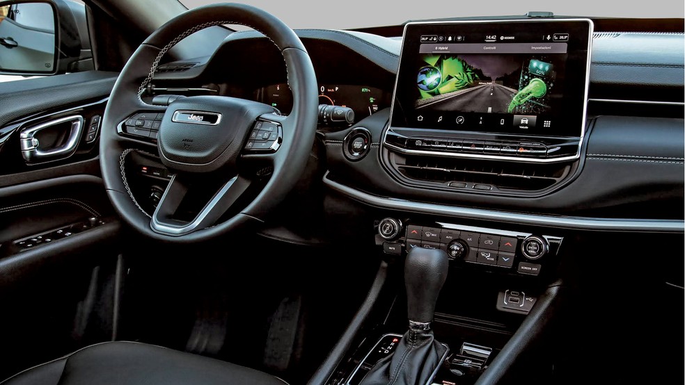 Jeep Compass terá conectividade wi-fi e nova central multimídia — Foto: Divulgação