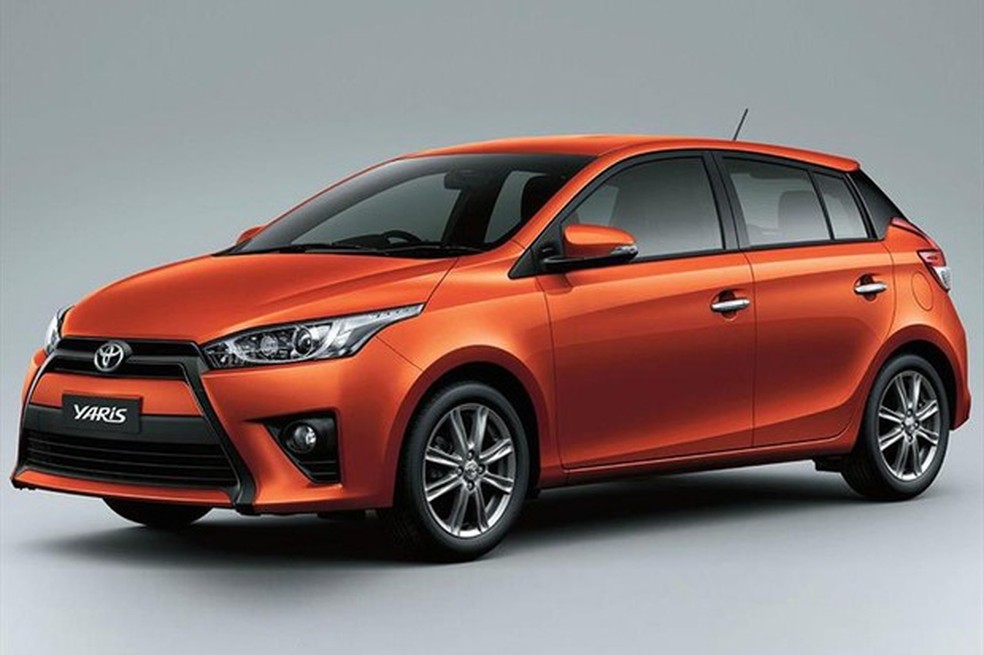 Yaris pré-facelift tinha estilo mais convervador, até os painéis de carroceria mudaram (Foto: Divulgação) — Foto: Auto Esporte
