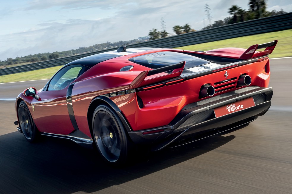 Ferrari 849 Testarossa é uma delícia de acelerar na pista — Foto: Divulgação