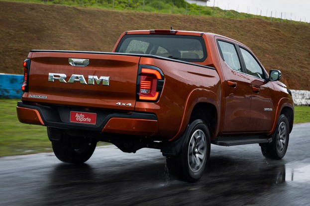 Ram Dakota Laramie 2026