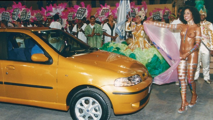 Carnaval fora de época foi pensado para superar a grandiosidade do lançamento do Palio, em 1996
