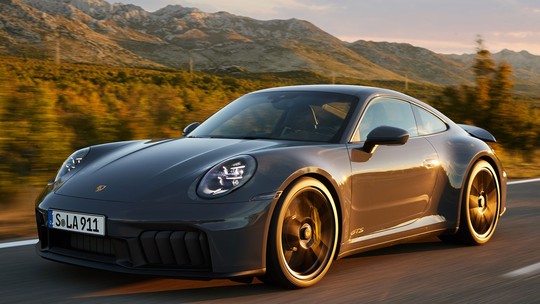 Primeiro Porsche 911 híbrido da história chega ao Brasil por R$ 1,1 milhão
