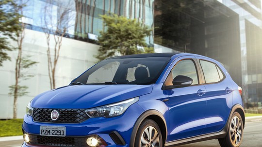 Fiat Argo 2020 fica mais barato, mas menos equipado; versões 1.8 perdem câmbio manual