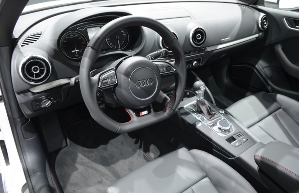 Audi e-tron quattro no Salão de Frankfurt (Foto: Newspress) — Foto: Auto Esporte