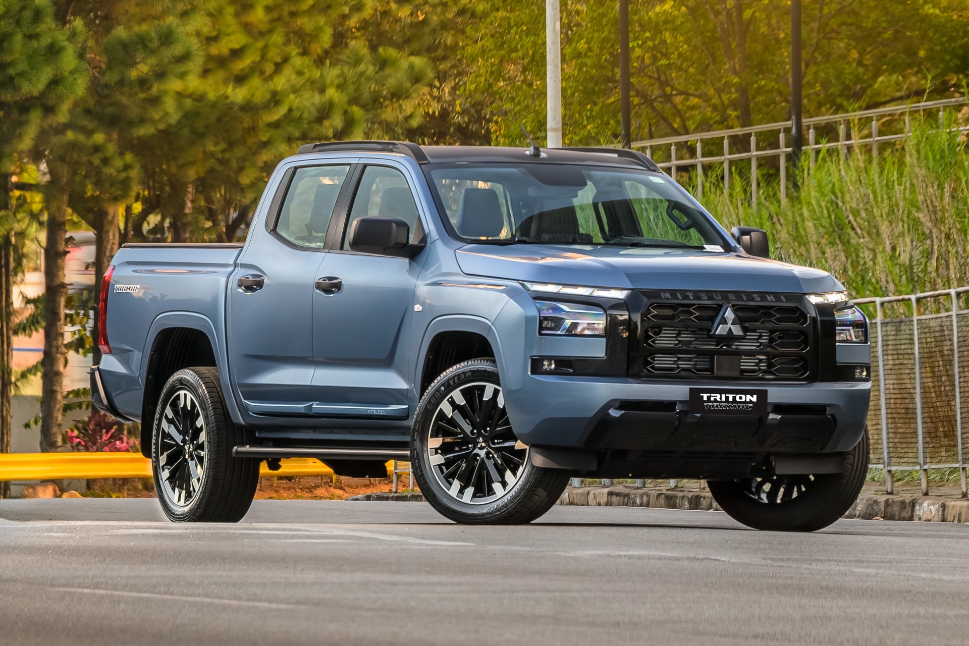 Mitsubishi Triton Tarmac é resposta à Ranger Black por R$ 254.990