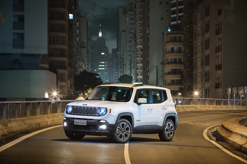 Jeep Renegade Longitude — Foto: Divulgação