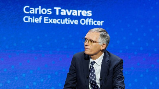CEO da Stellantis, dona de Fiat e Jeep, pede demissão do cargo