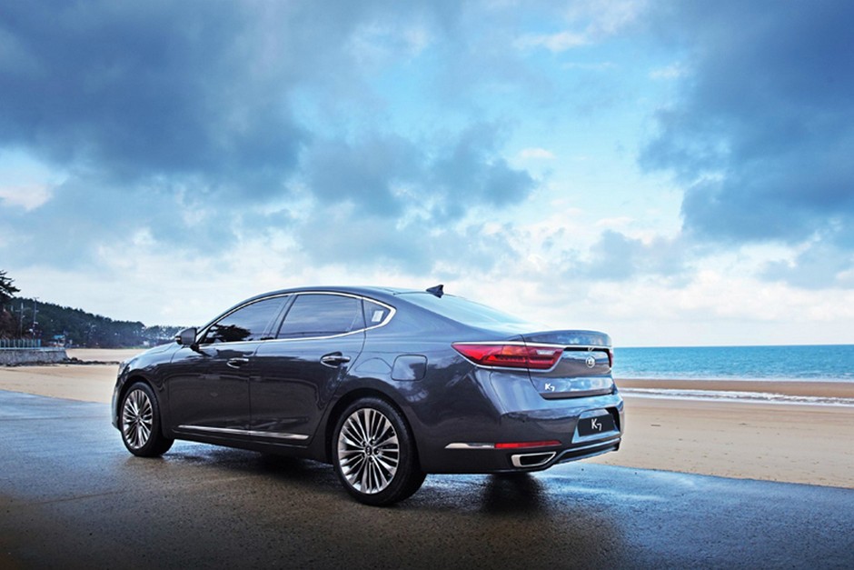 Kia Cadenza 2017