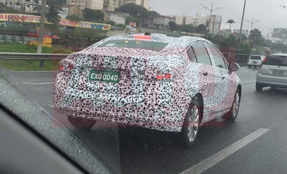 Novo Chevrolet Cruze flagrado em testes em São Bernardo do Campo (Foto: Kamir Gomes Jabor/Auto News Brasil) — Foto: Auto Esporte
