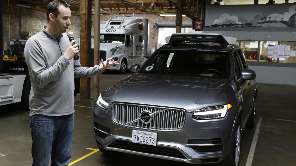 Levandowski apresentou carro autônomo do Uber em São Francisco em dezembro de 2016 — Foto: Eric Risberg/AP