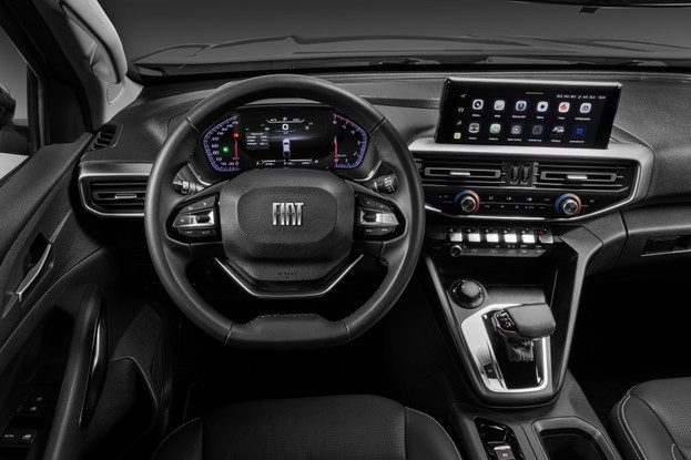 Fiat Titano Ranch 2026 - interior
