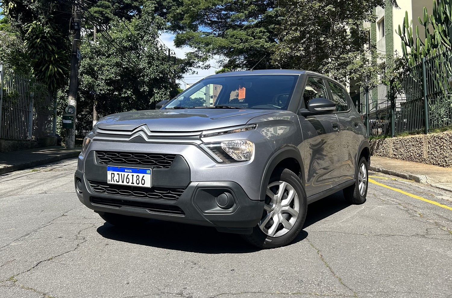 Citroën C3 Live Pack chega às lojas como carro automático mais barato do Brasil