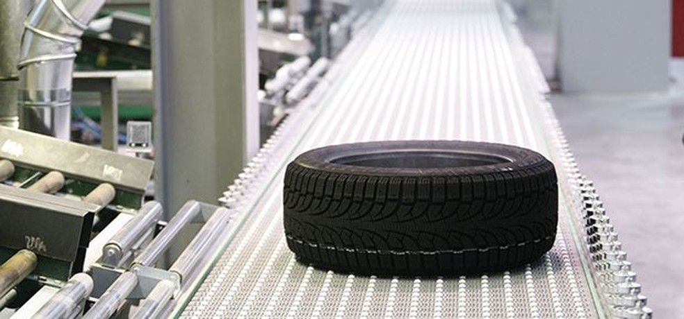 Pneu Pirelli em produção (Foto: Reprodução) — Foto: Auto Esporte