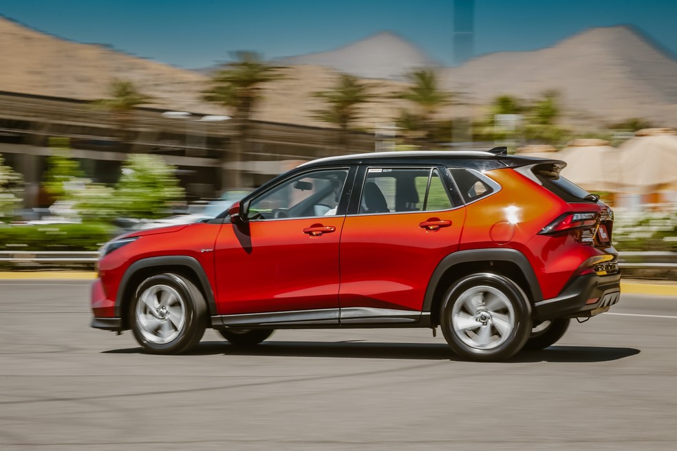 Toyota Yaris Cross HEV chega em julho — Foto: Renato Durães