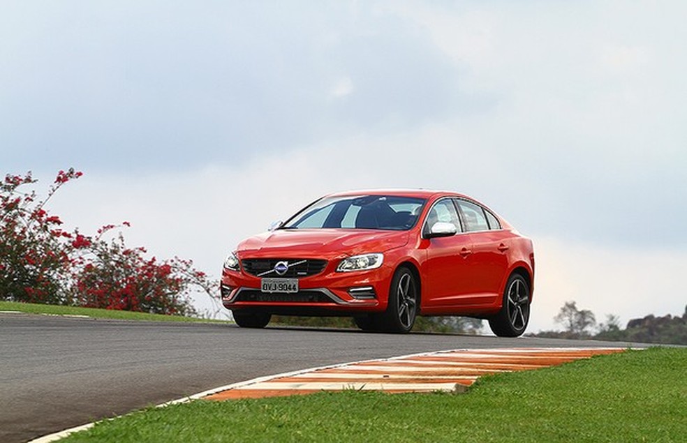 Volvo S60 R-Design (Foto: Volvo) — Foto: Auto Esporte