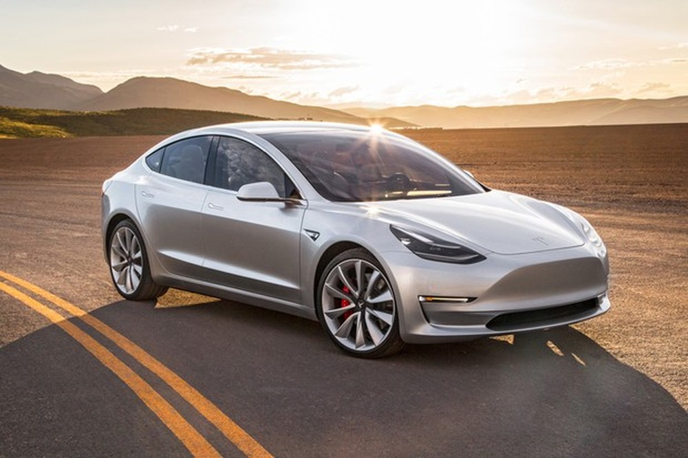Tesla Model 3 ganha mais um motor para rivalizar com BMW M3