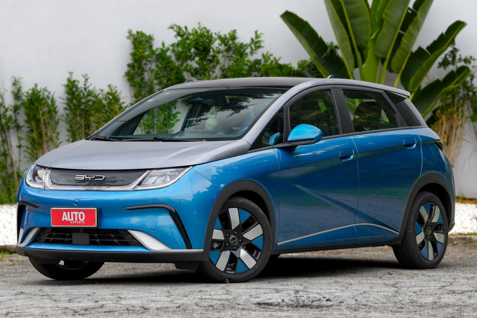 4 carros elétricos usados com autonomia na casa de 300 km