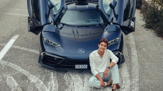 George Russell recebe “carro dos sonhos” de R$ 15 milhões da Mercedes