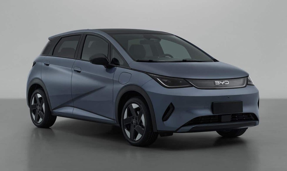 BYD Dolphin é um dos carros mais vendidos da marca e não deve demorar para chegar ao Brasil — Foto: Reprodução