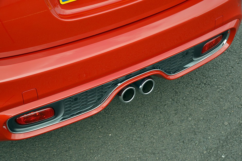 Mini Cooper com cinco portas