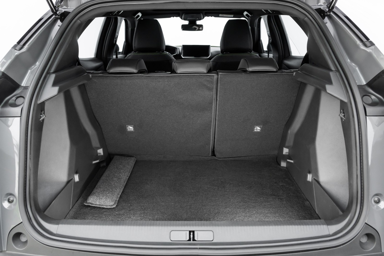 Peugeot 2008 — Foto: Divulgação