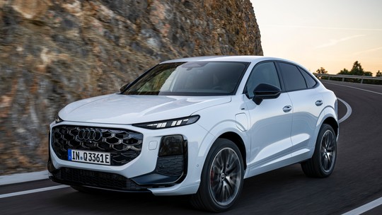 Novo Audi Q3 Sportback reforça pegada cupê e chega ao Brasil em 2026