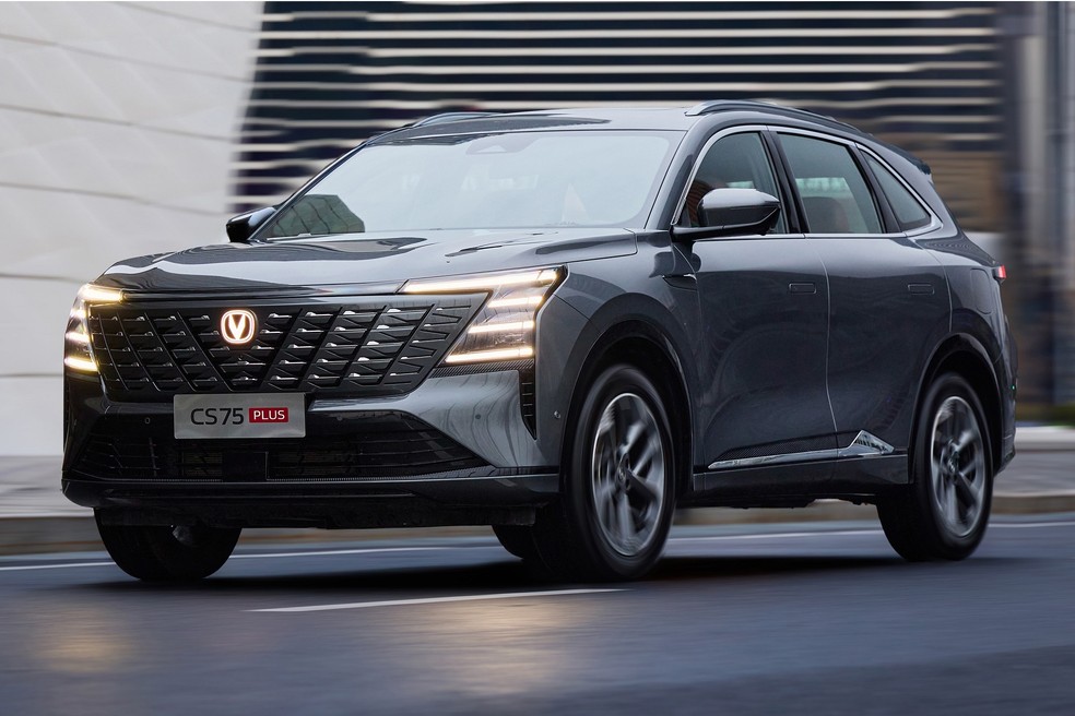 Caoa Changan CS75 2026 é um carro avantajado, com tamanho próximo ao de carros de sete lugares — Foto: Divulgação
